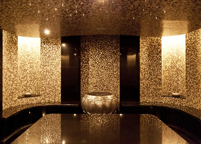 보헤미아 스위트&스파 - 성인 전용 5*