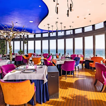 酒店 波西米亚套房酒店及水疗中心 - 仅供成年人